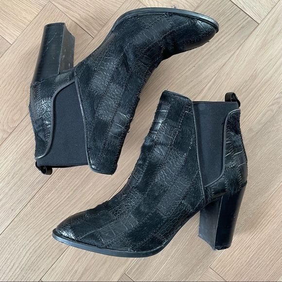 Wishbone collection booties. - Picture 9 of 9